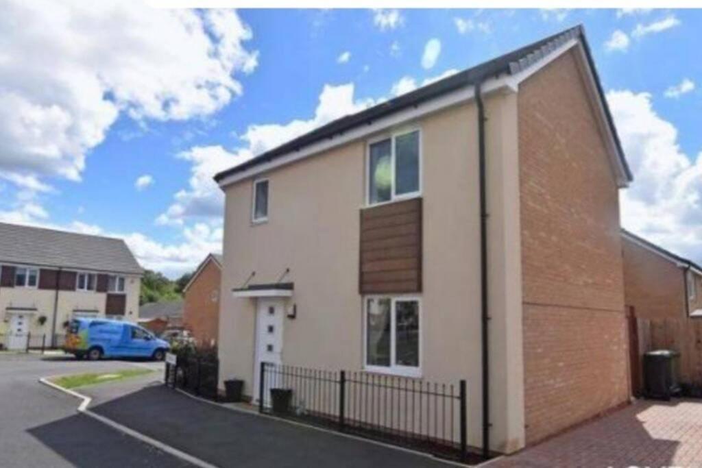 Dudley House **Staycation & Contractors** Sleeps 7 Tipton Esterno foto
