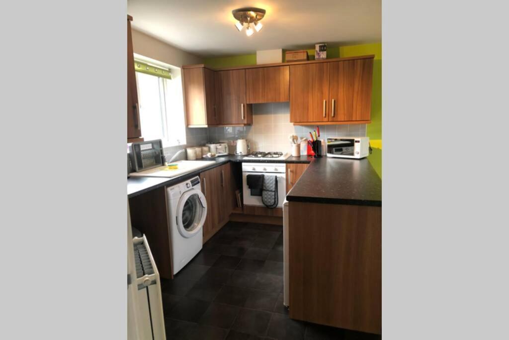 Dudley House **Staycation & Contractors** Sleeps 7 Tipton Esterno foto